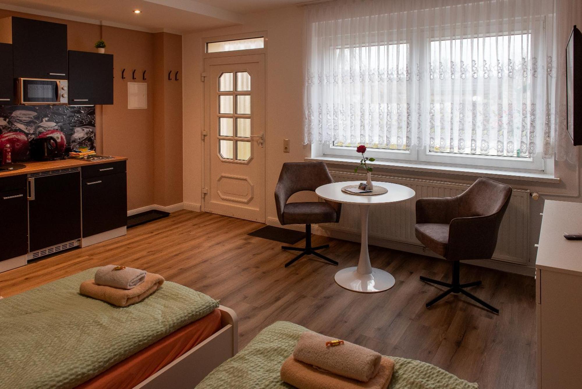 Top-Moderne Ferienwohnung Und Apartments Auf Frueherem Wunderschoenen Bauernhof Im Elbe-Elster-Kreis In Brandenburg Bei Herzberg-Elster, Schoenewalde, Holzdorf Bagian luar foto