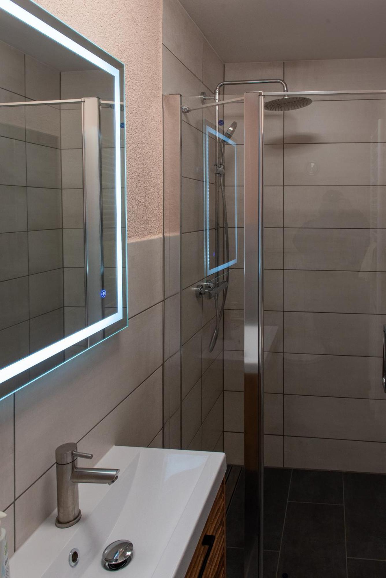 Top-Moderne Ferienwohnung Und Apartments Auf Frueherem Wunderschoenen Bauernhof Im Elbe-Elster-Kreis In Brandenburg Bei Herzberg-Elster, Schoenewalde, Holzdorf Bagian luar foto
