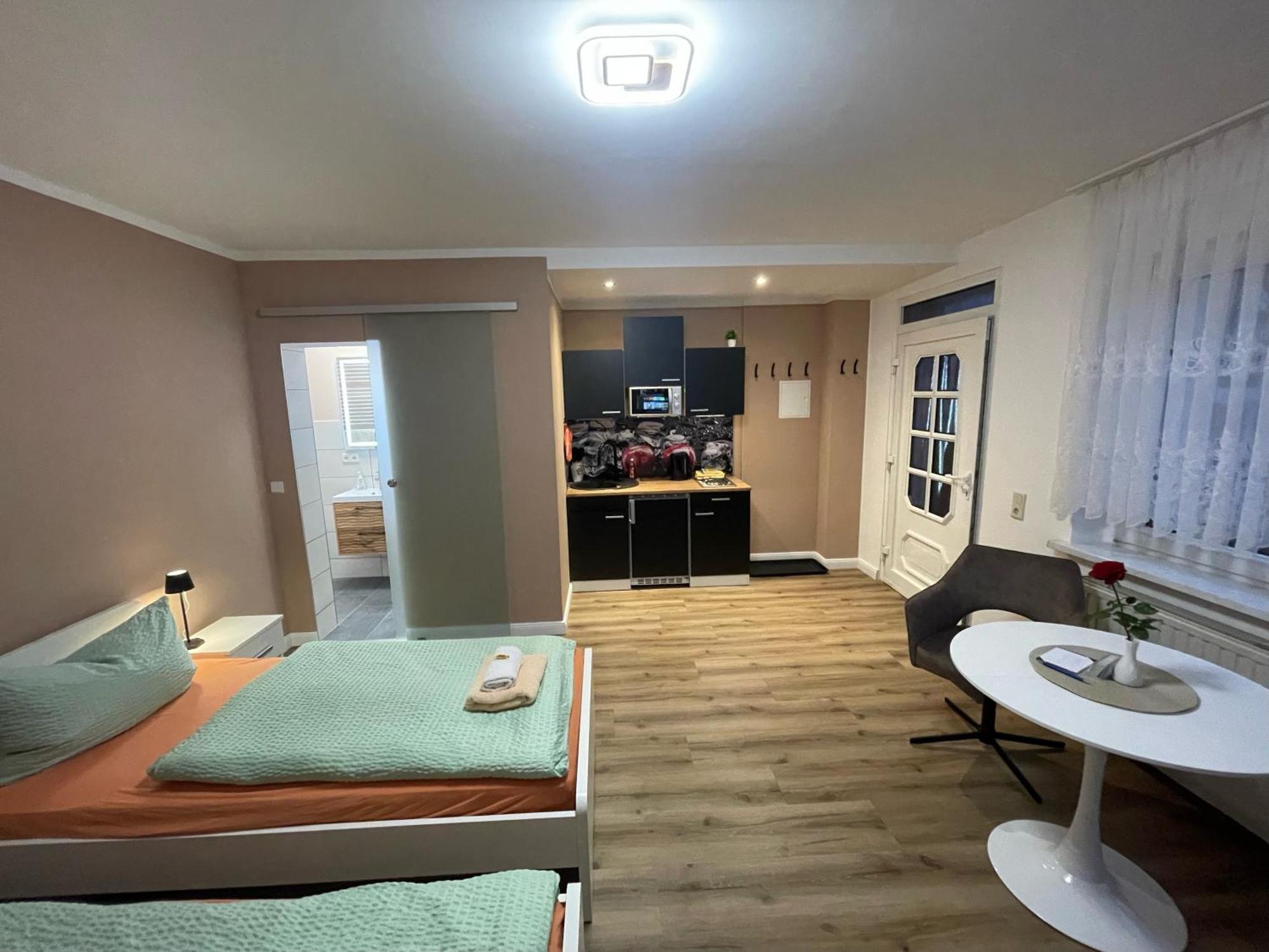 Top-Moderne Ferienwohnung Und Apartments Auf Frueherem Wunderschoenen Bauernhof Im Elbe-Elster-Kreis In Brandenburg Bei Herzberg-Elster, Schoenewalde, Holzdorf Bagian luar foto
